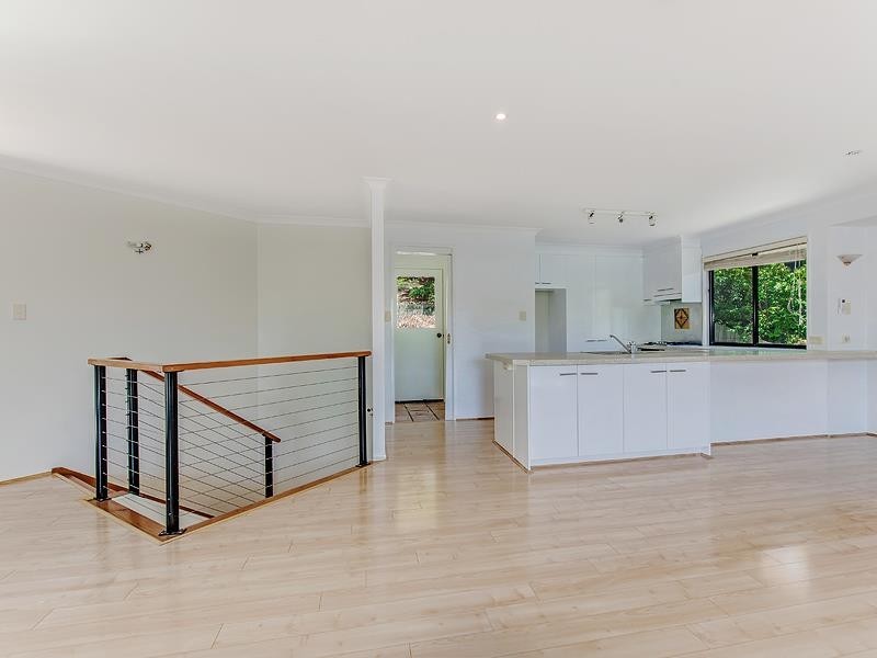 11 Castaways Court, Castaways Beach QLD 4567