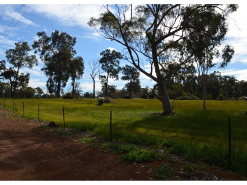 6 McLarty Street, Bridgetown WA 6255