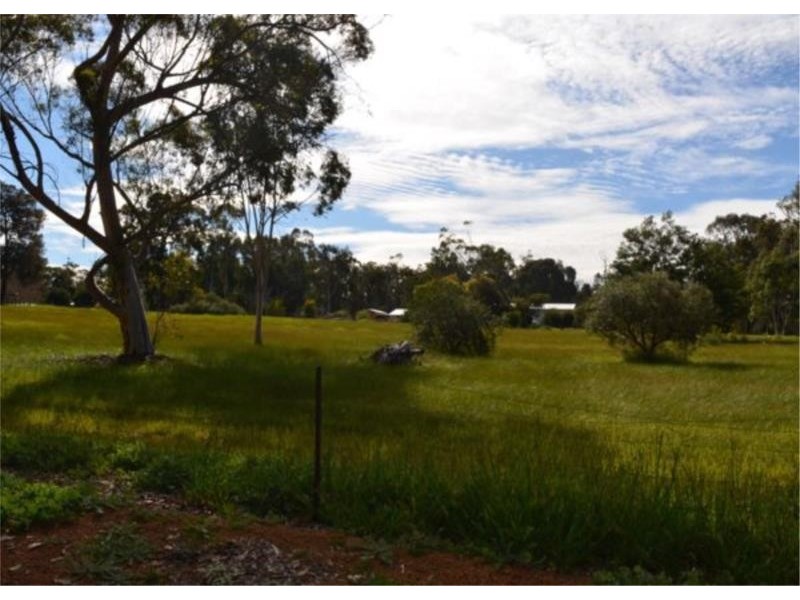 6 McLarty Street, Bridgetown WA 6255