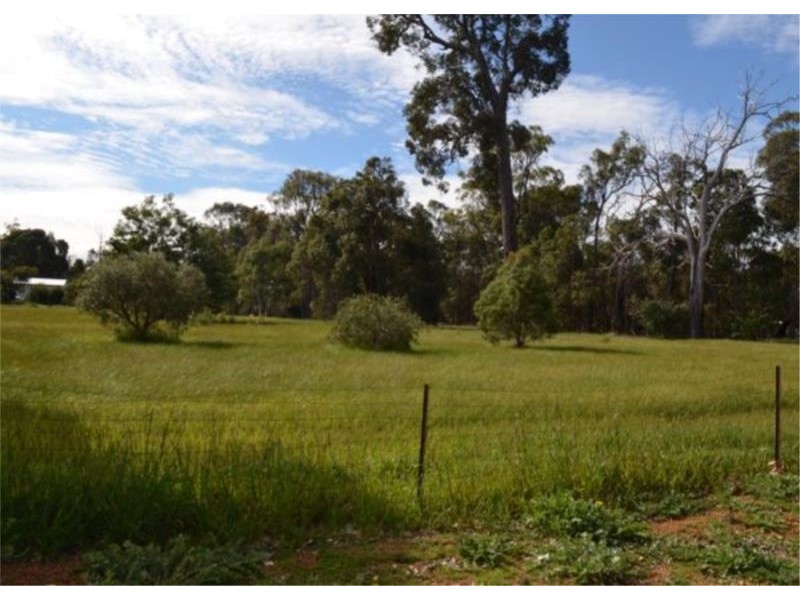 6 McLarty Street, Bridgetown WA 6255