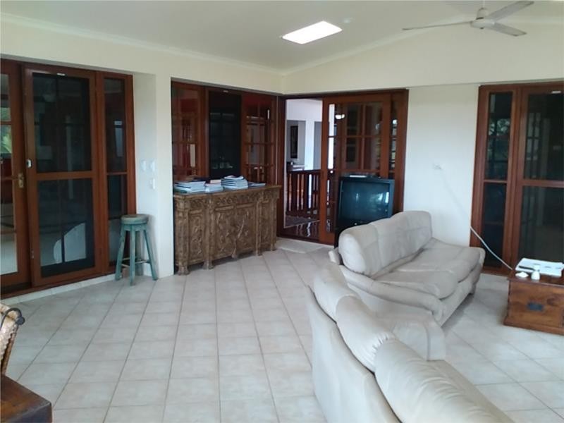 42 Reed Street, Ashmore QLD 4214
