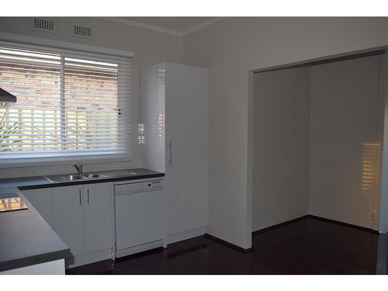 556 Bluff Road, Hampton VIC 3188