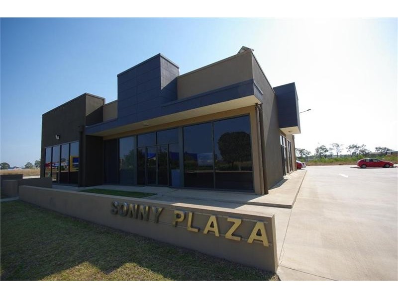 42-44 Johanna Boulevard, Kensington QLD 4670