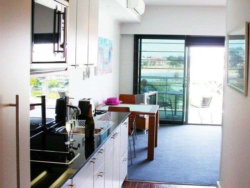 16 Dolphin Drive, Mandurah WA 6210