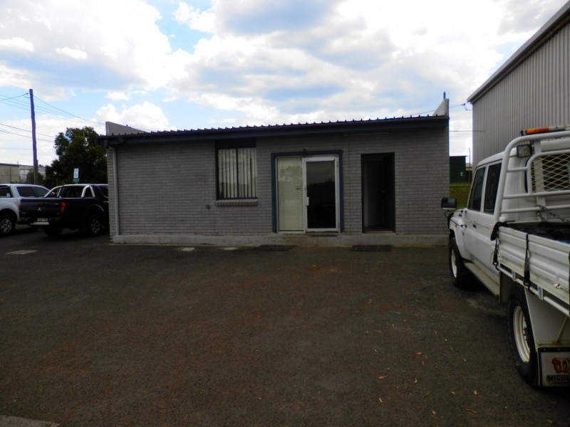 11 Blakefield Road, Muswellbrook NSW 2333
