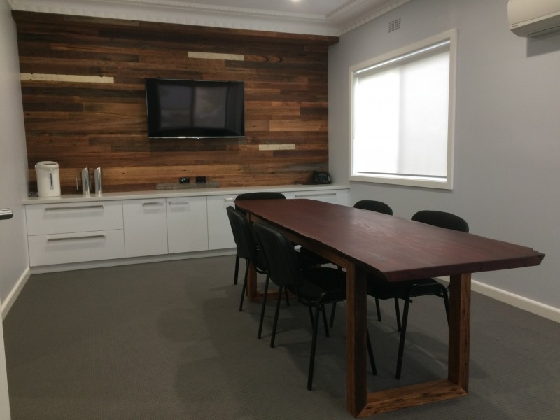 17 Deakin Street, Traralgon VIC 3844