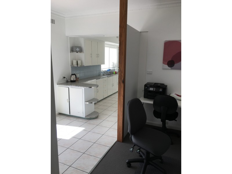 17 Deakin Street, Traralgon VIC 3844