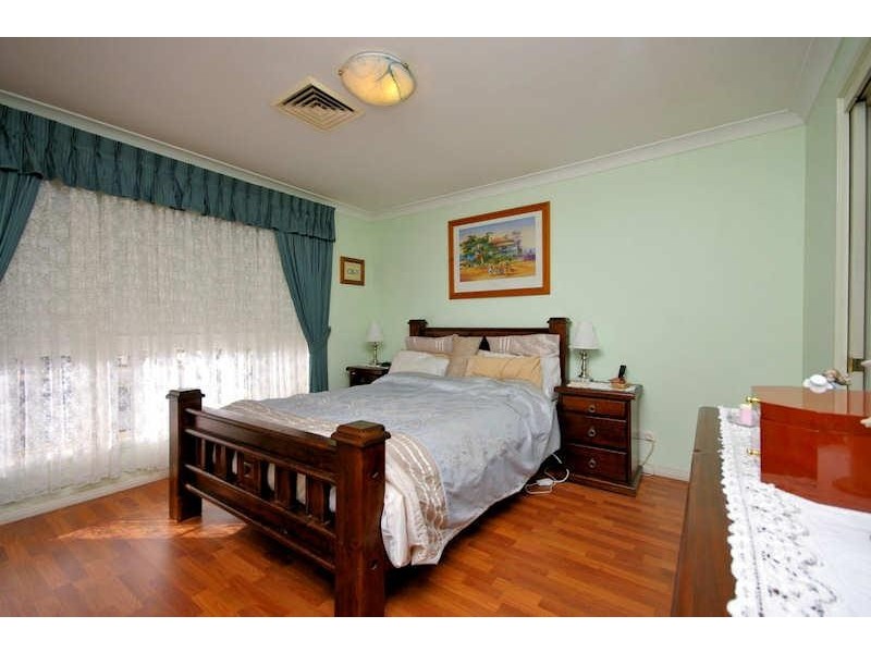 40 Floribunda Avenue, Glenmore Park NSW 2745