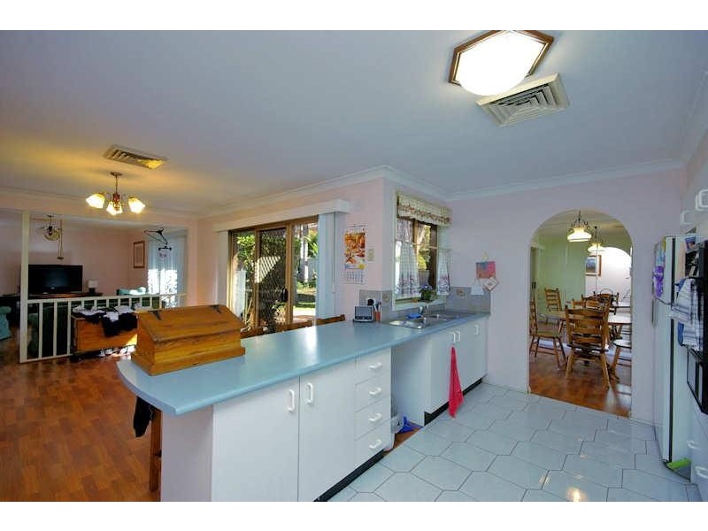 40 Floribunda Avenue, Glenmore Park NSW 2745