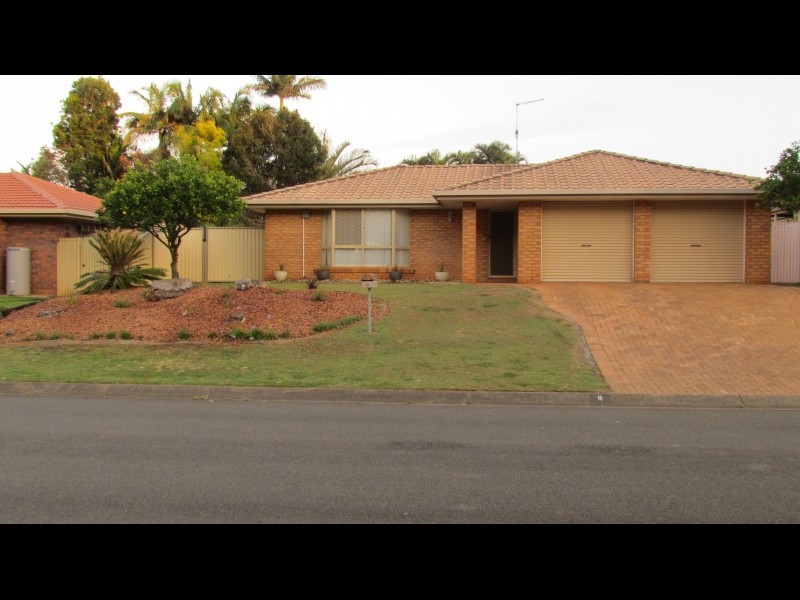 9 Skinner Avenue, Wellington Point QLD 4160