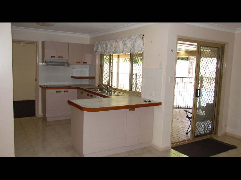 9 Skinner Avenue, Wellington Point QLD 4160