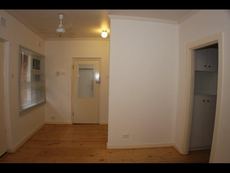 4/37 Pier Street, Glenelg SA 5045