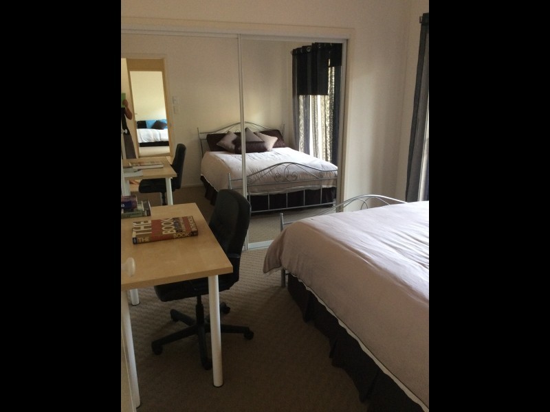 2/5 Ewart Street, Burleigh Heads QLD 4220