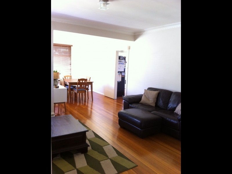 27 Pine Way, Doncaster East VIC 3109
