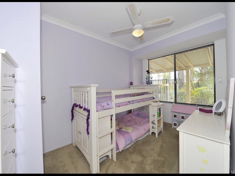 4 Japonica Heights, Halls Head WA 6210