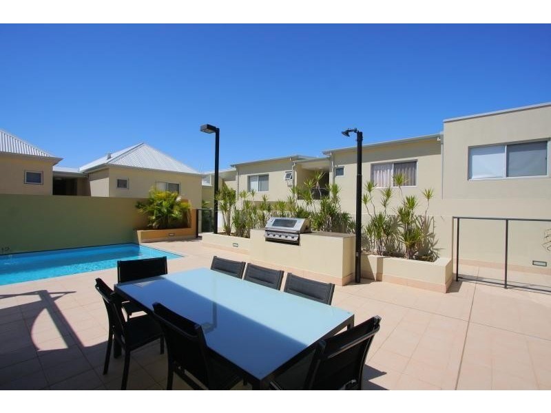 2/76 Newcastle Street, Perth WA 6000