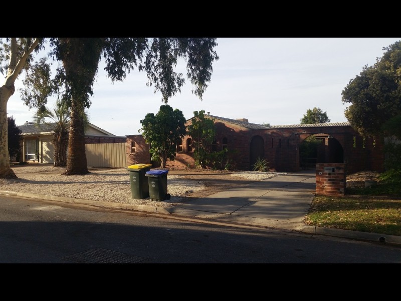 12 Burnett Crescent, Semaphore Park SA 5019
