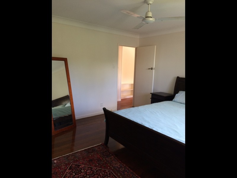 1 Currong Street, Kenmore QLD 4069