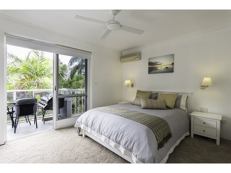 125 Coral Coast Drive, Palm Cove QLD 4879