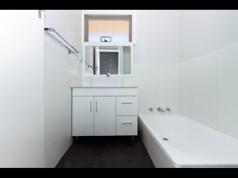 5B Cobine Street, Spearwood WA 6163