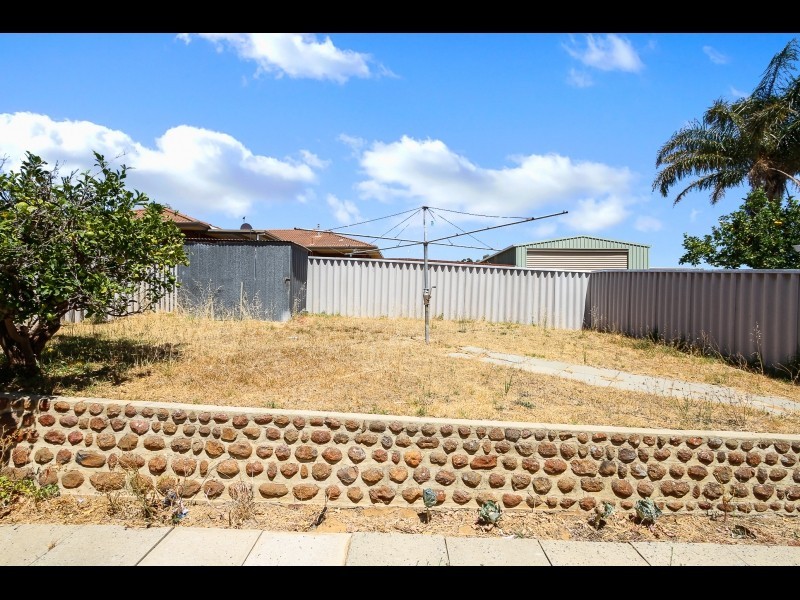 5B Cobine Street, Spearwood WA 6163