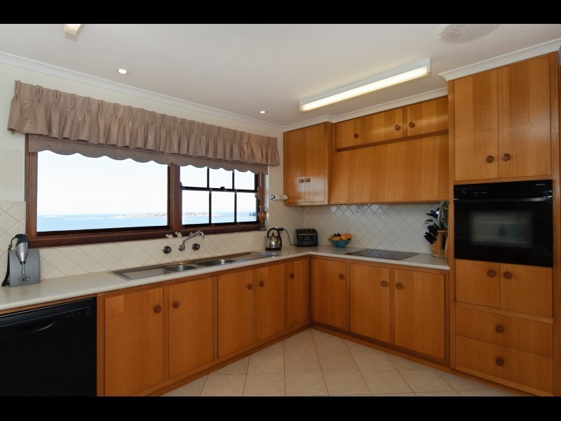 19 Bluff View Road, Mccracken SA 5211