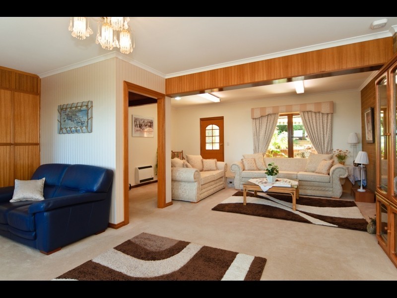 19 Bluff View Road, Mccracken SA 5211