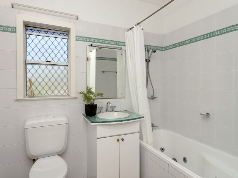 320 Brisbane Corso, Yeronga QLD 4104