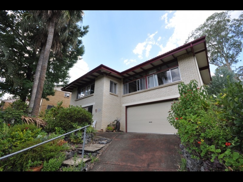 16 Aronia Street, Kenmore QLD 4069