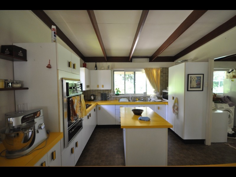 16 Aronia Street, Kenmore QLD 4069