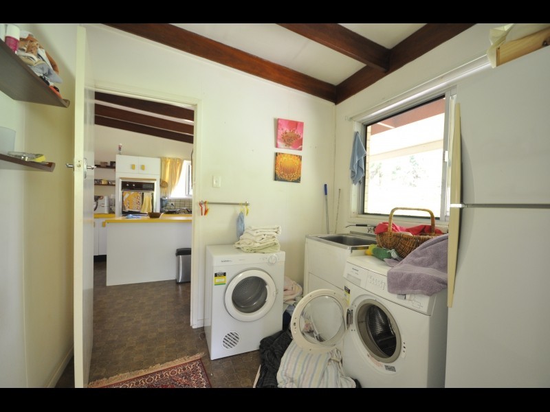 16 Aronia Street, Kenmore QLD 4069