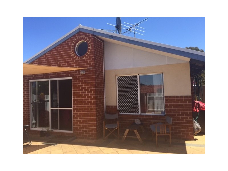 2/163 Lawley Street, Yokine WA 6060