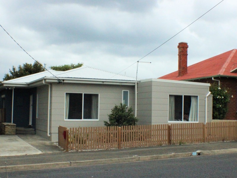 31 Claude St, New Town TAS 7008