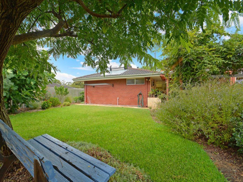 13 Eastwood Way, Hamersley WA 6022