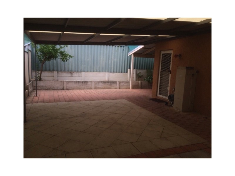 7 Boas Place, Hilton WA 6163
