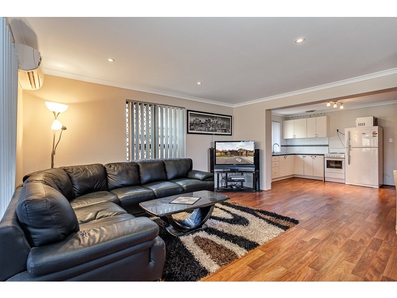 34 Bombay Entrance, Stratton WA 6056