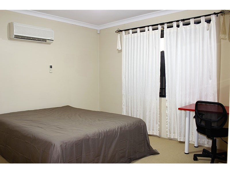 11/2 Boundary Road, St James WA 6102