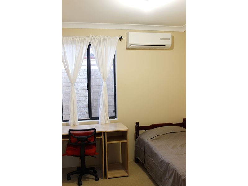 11/2 Boundary Road, St James WA 6102