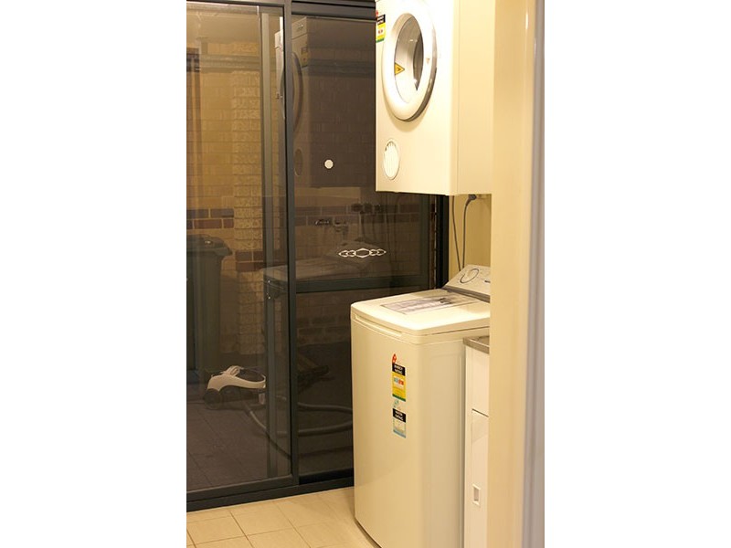 11/2 Boundary Road, St James WA 6102