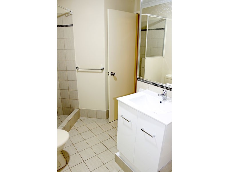 11/2 Boundary Road, St James WA 6102