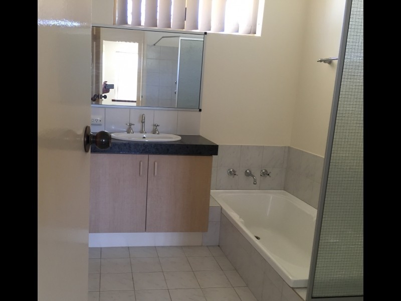 6a Olivia close, Alexander Heights WA 6064