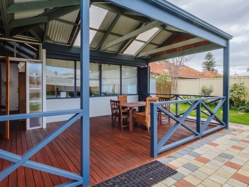 20 Moulden Avenue, Yokine WA 6060