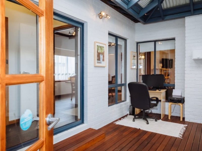 20 Moulden Avenue, Yokine WA 6060