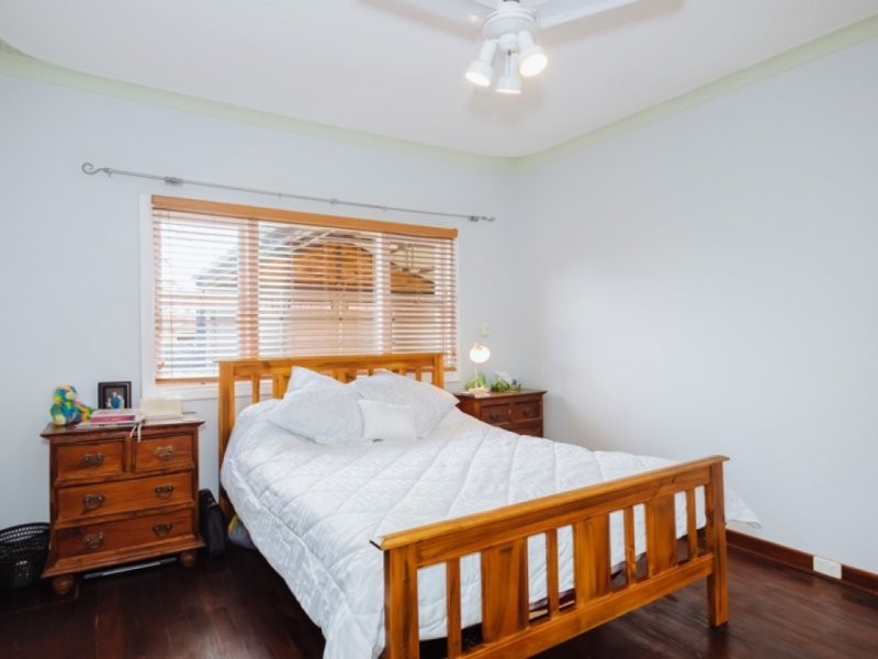 20 Moulden Avenue, Yokine WA 6060