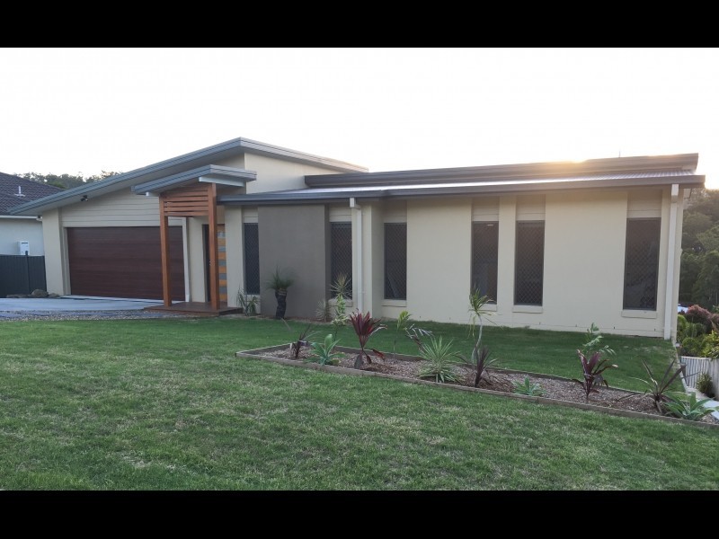 8 Caprice Street, Bonogin QLD 4213