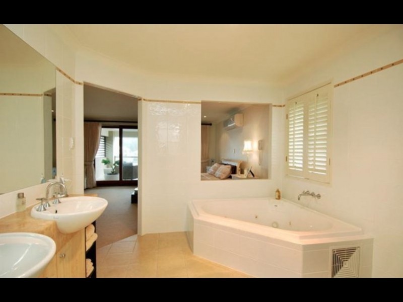 21 Nocturne Lane, Coomera Waters QLD 4209