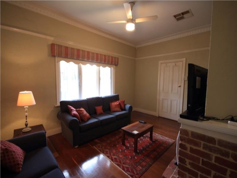 13 Grand Promenade, Bayswater WA 6053