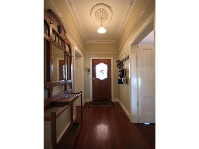 13 Grand Promenade, Bayswater WA 6053