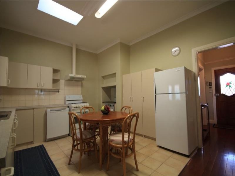 13 Grand Promenade, Bayswater WA 6053