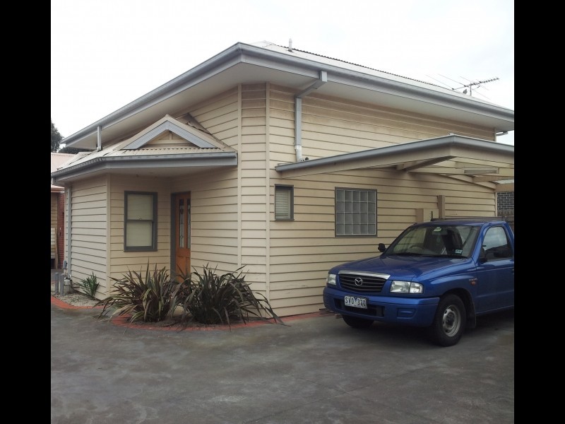 2/26 Thorpe Street, Newport VIC 3015
